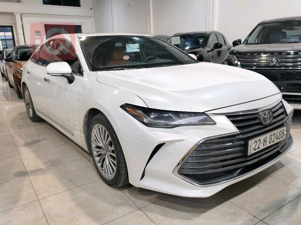 تويوتا أفالون